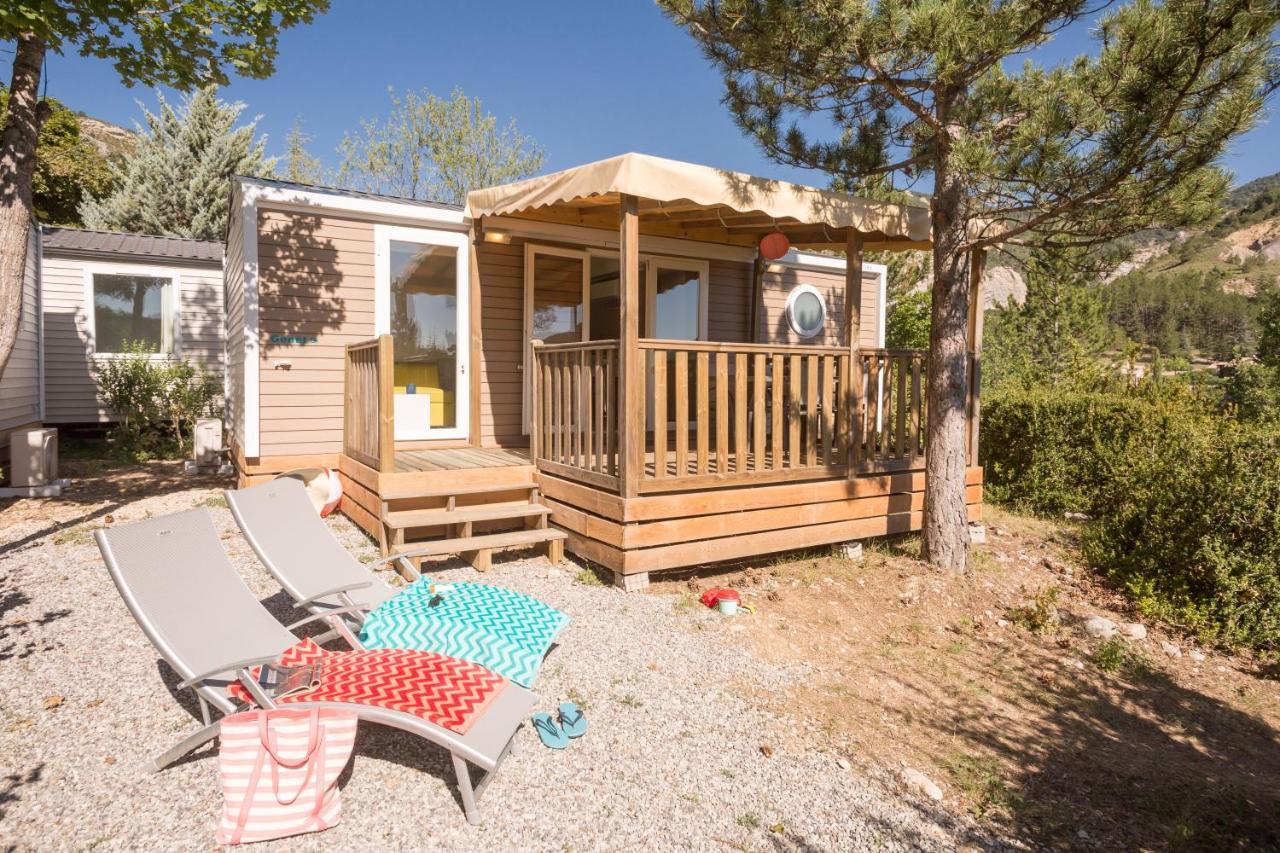 Camping Les Princes D'Orange Hotel Orpierre Exterior foto