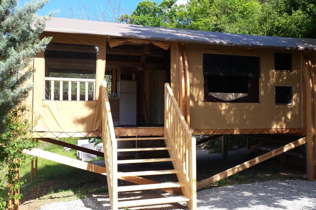 Camping Les Princes D'Orange Hotel Orpierre Exterior foto